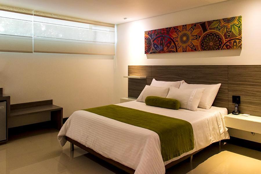 Loyds Hotel 3*
